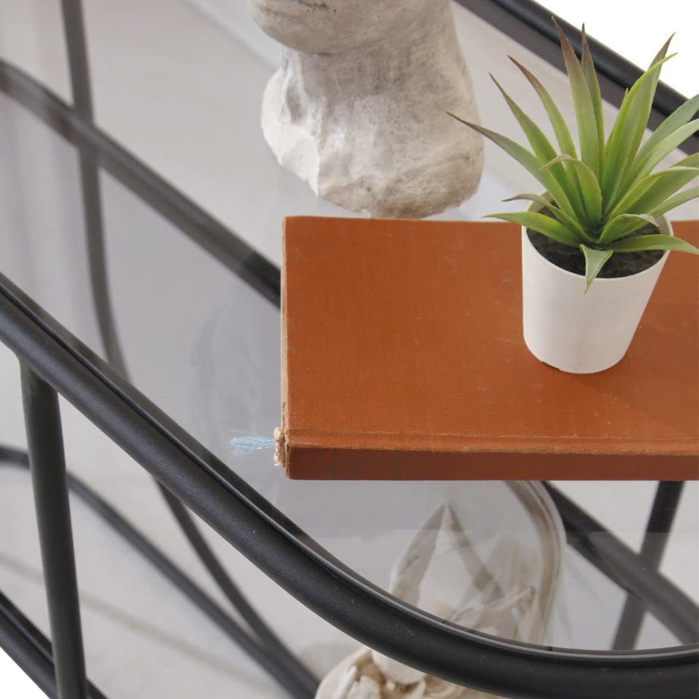 Lexi Dresser - Image 2